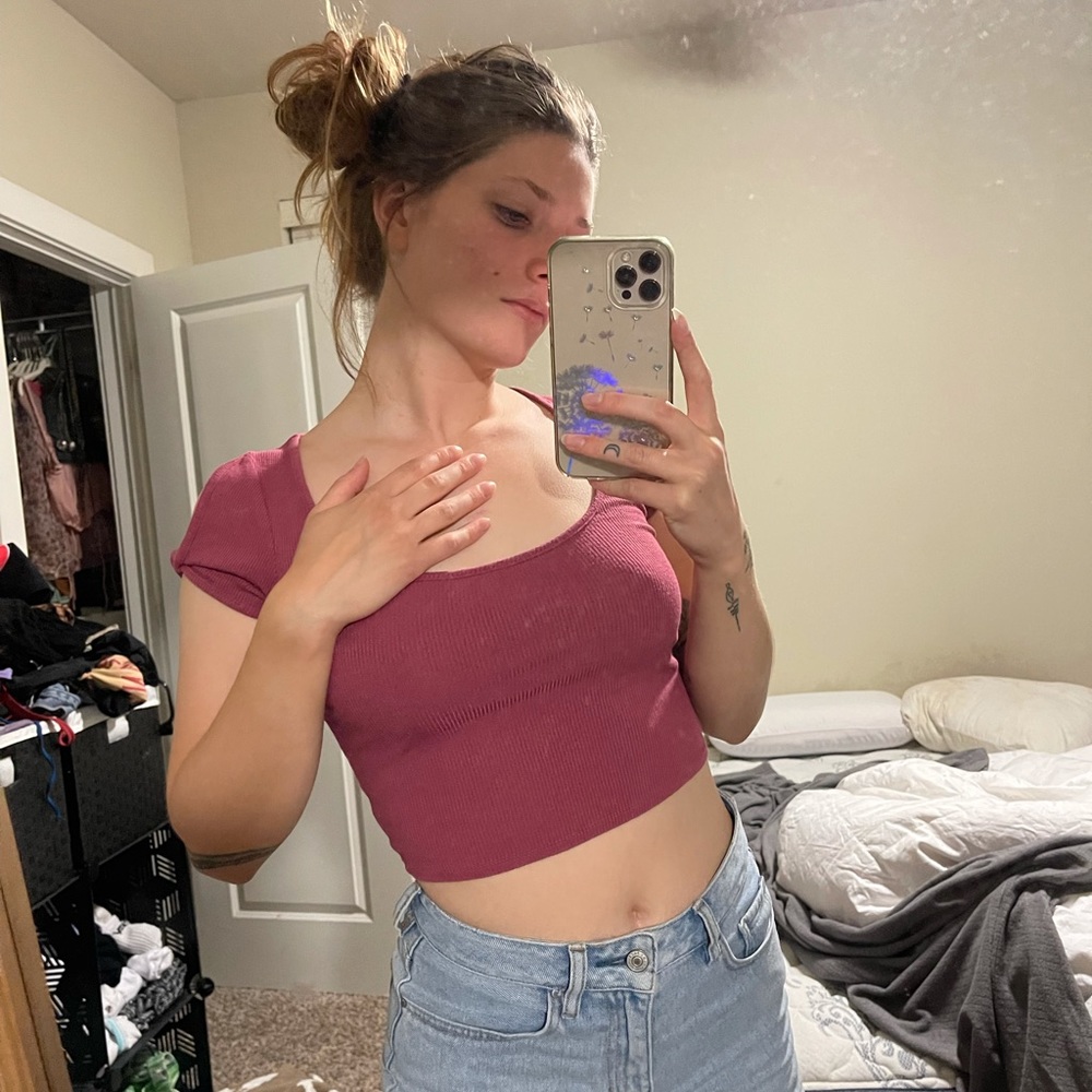 FREE WITH PURCHASE  Feminine pink ribbed crop top with peek-a-boo sleeves